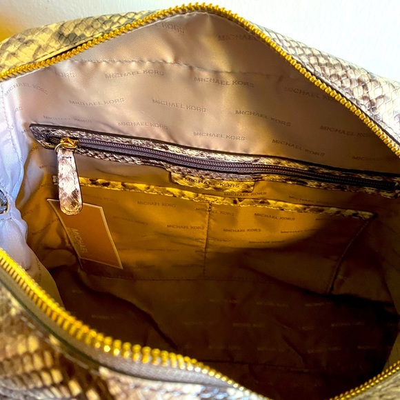 Michael Kors New Never Used Leather Handbag - Picture 6 of 7